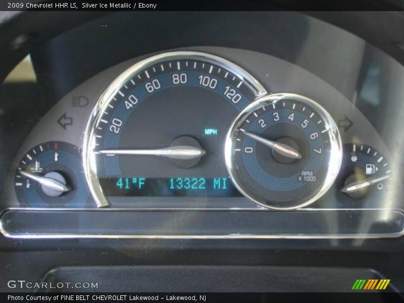 Silver Ice Metallic / Ebony 2009 Chevrolet HHR LS