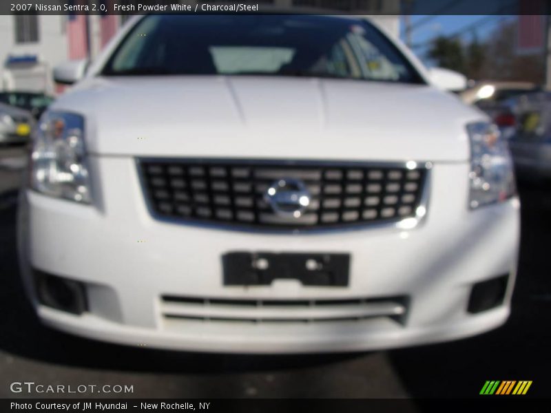 Fresh Powder White / Charcoal/Steel 2007 Nissan Sentra 2.0