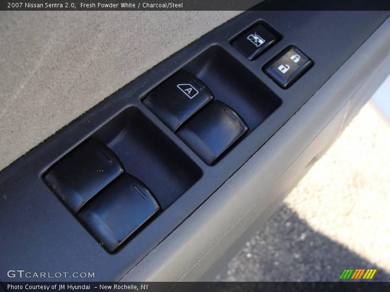 Fresh Powder White / Charcoal/Steel 2007 Nissan Sentra 2.0
