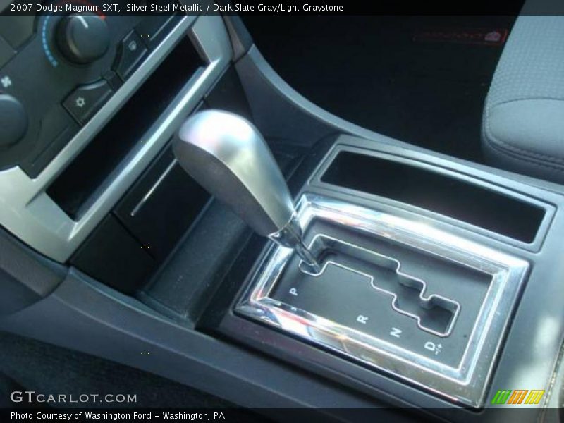 Silver Steel Metallic / Dark Slate Gray/Light Graystone 2007 Dodge Magnum SXT