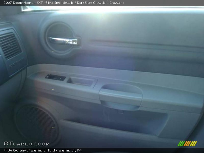 Silver Steel Metallic / Dark Slate Gray/Light Graystone 2007 Dodge Magnum SXT