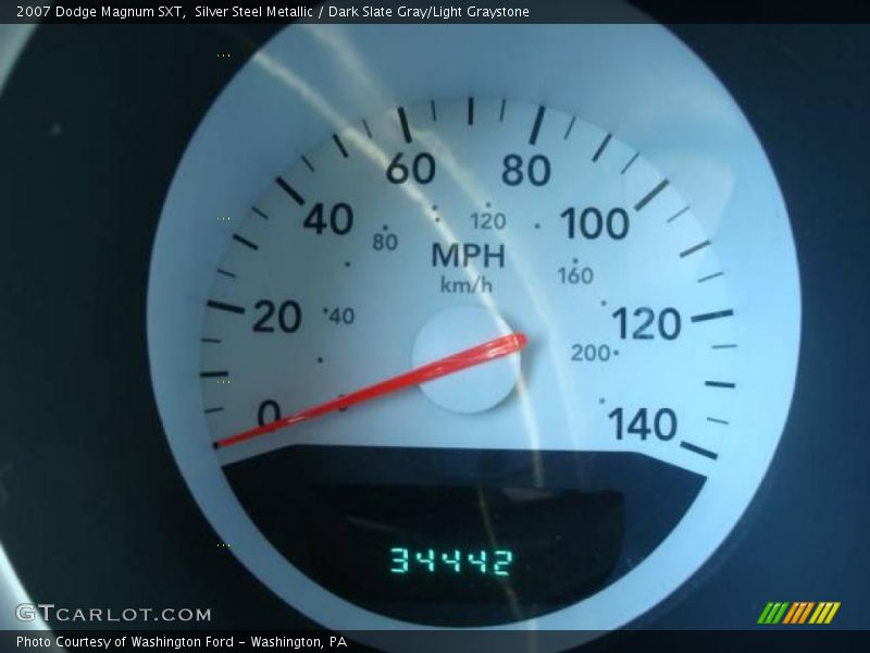 Silver Steel Metallic / Dark Slate Gray/Light Graystone 2007 Dodge Magnum SXT