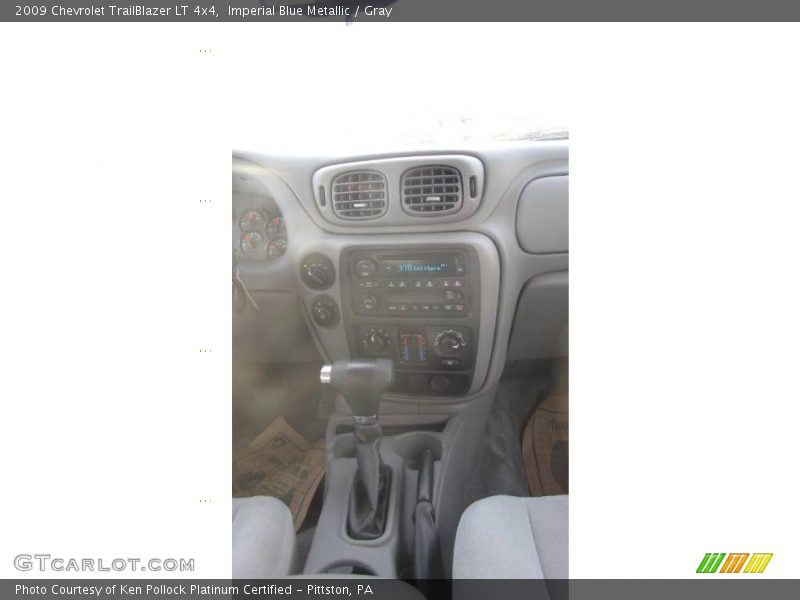 Imperial Blue Metallic / Gray 2009 Chevrolet TrailBlazer LT 4x4
