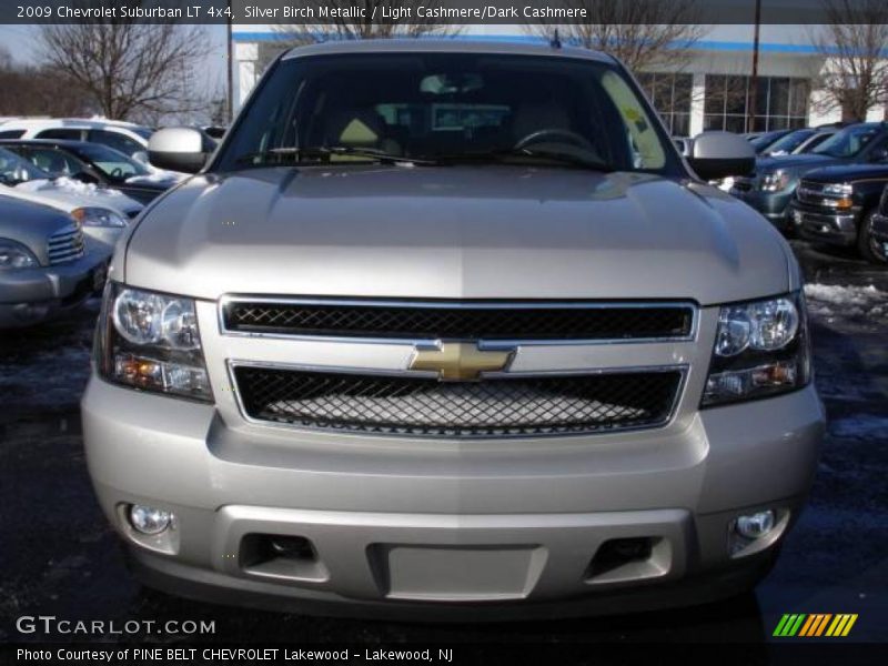 Silver Birch Metallic / Light Cashmere/Dark Cashmere 2009 Chevrolet Suburban LT 4x4