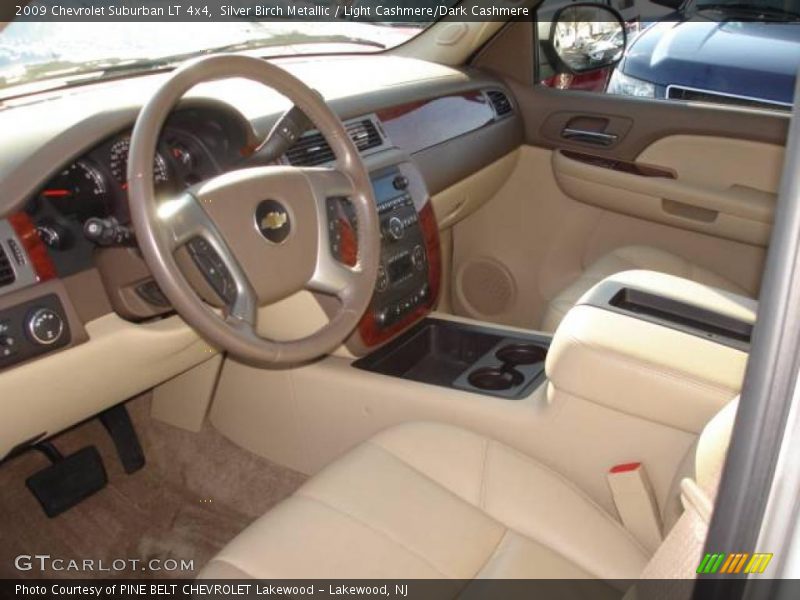 Silver Birch Metallic / Light Cashmere/Dark Cashmere 2009 Chevrolet Suburban LT 4x4