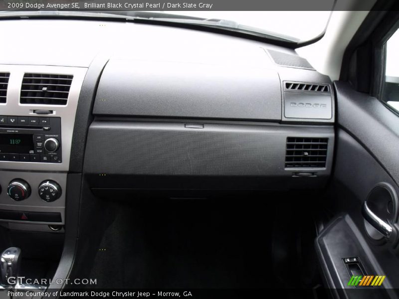 Brilliant Black Crystal Pearl / Dark Slate Gray 2009 Dodge Avenger SE