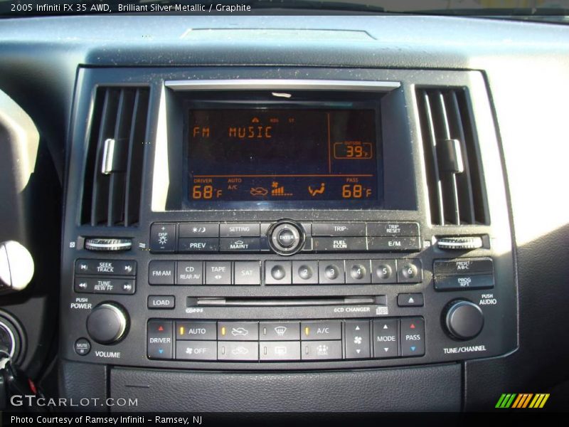 Brilliant Silver Metallic / Graphite 2005 Infiniti FX 35 AWD