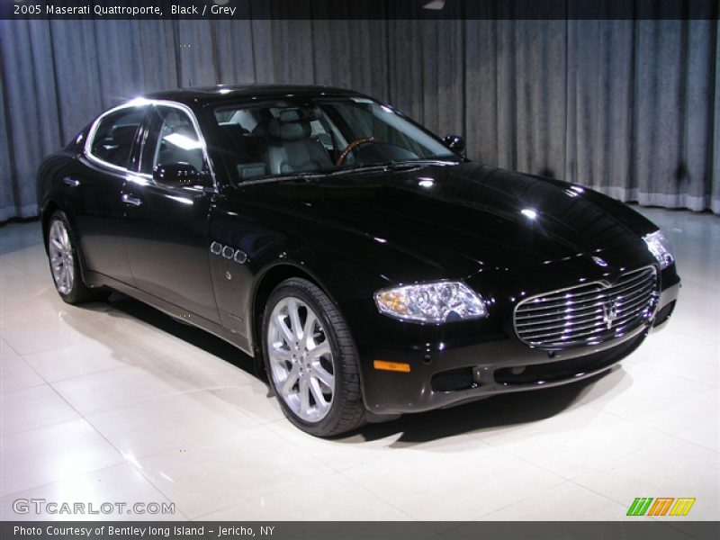 Black / Grey 2005 Maserati Quattroporte