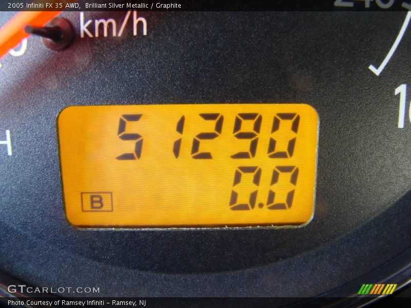 Brilliant Silver Metallic / Graphite 2005 Infiniti FX 35 AWD