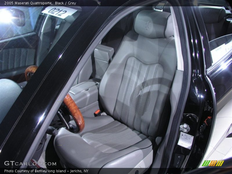 Black / Grey 2005 Maserati Quattroporte