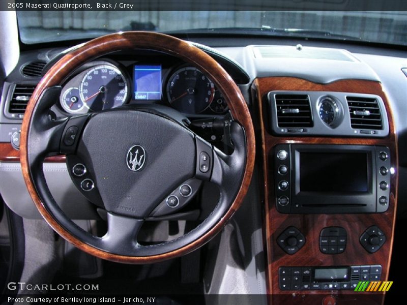 Black / Grey 2005 Maserati Quattroporte