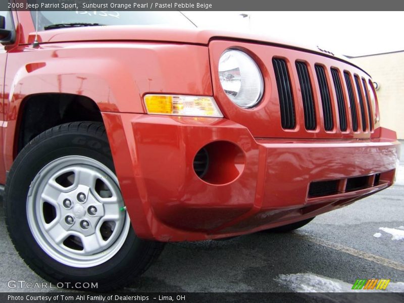 Sunburst Orange Pearl / Pastel Pebble Beige 2008 Jeep Patriot Sport