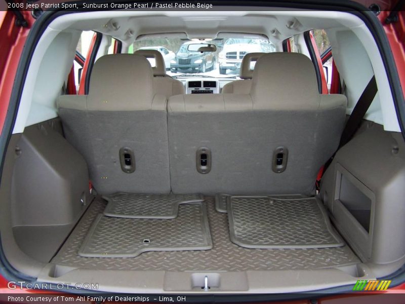 Sunburst Orange Pearl / Pastel Pebble Beige 2008 Jeep Patriot Sport