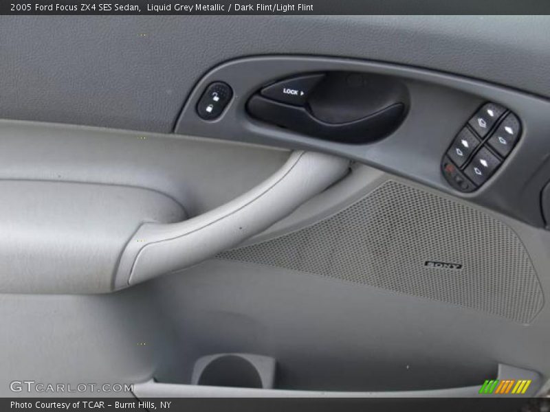 Liquid Grey Metallic / Dark Flint/Light Flint 2005 Ford Focus ZX4 SES Sedan