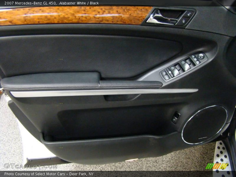 Alabaster White / Black 2007 Mercedes-Benz GL 450