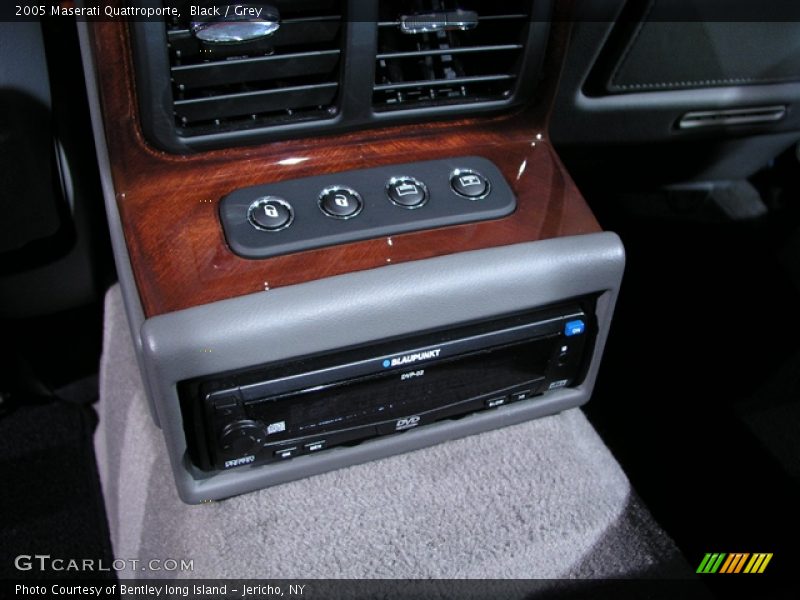 Black / Grey 2005 Maserati Quattroporte