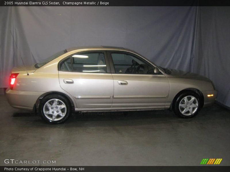 Champagne Metallic / Beige 2005 Hyundai Elantra GLS Sedan