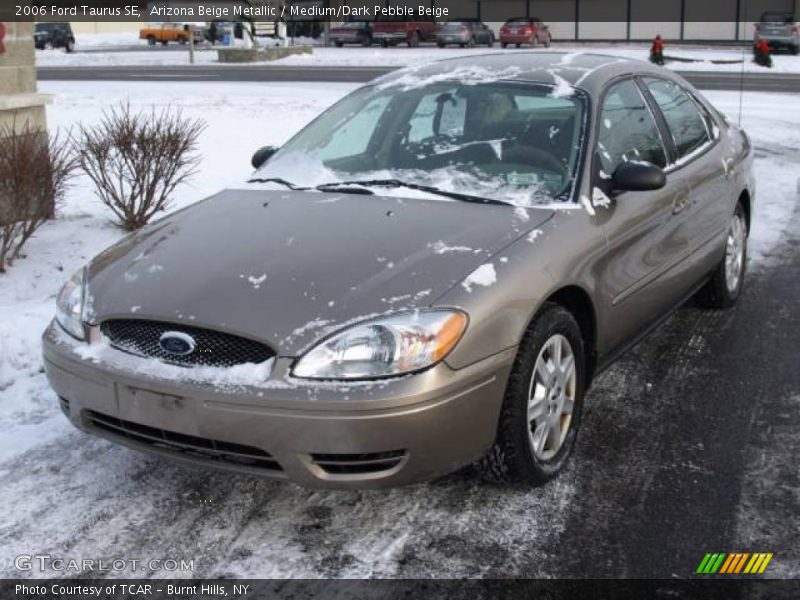 Arizona Beige Metallic / Medium/Dark Pebble Beige 2006 Ford Taurus SE
