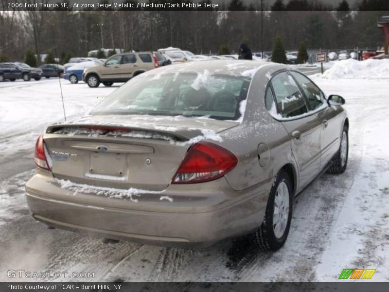 Arizona Beige Metallic / Medium/Dark Pebble Beige 2006 Ford Taurus SE