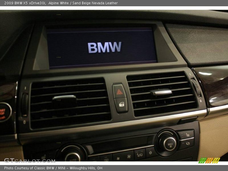Alpine White / Sand Beige Nevada Leather 2009 BMW X5 xDrive30i