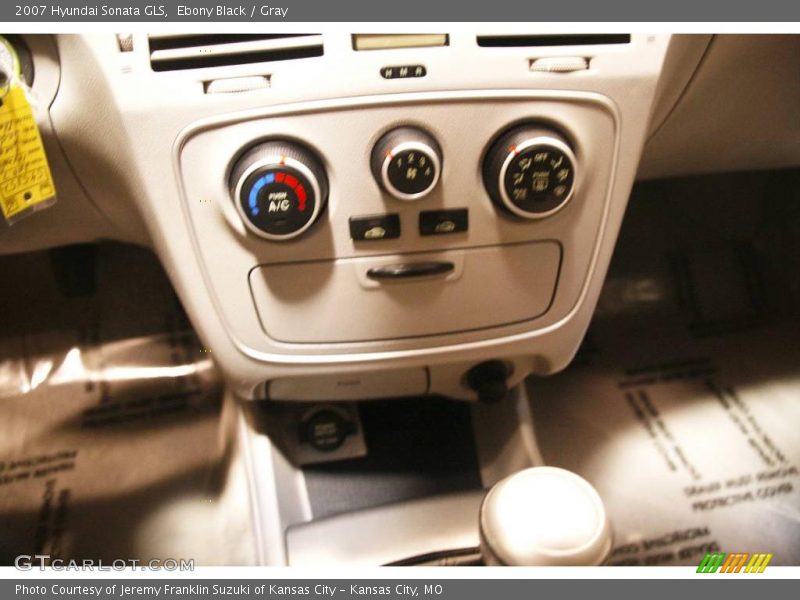 Ebony Black / Gray 2007 Hyundai Sonata GLS