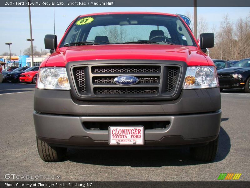 Bright Red / Medium Flint 2007 Ford F150 XL Regular Cab