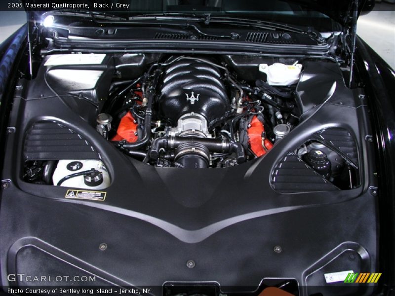 Black / Grey 2005 Maserati Quattroporte
