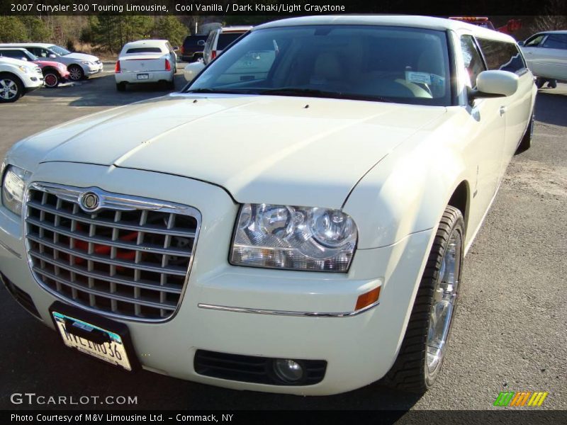 Cool Vanilla / Dark Khaki/Light Graystone 2007 Chrysler 300 Touring Limousine
