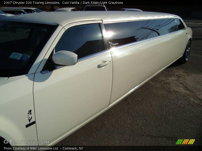 Cool Vanilla / Dark Khaki/Light Graystone 2007 Chrysler 300 Touring Limousine