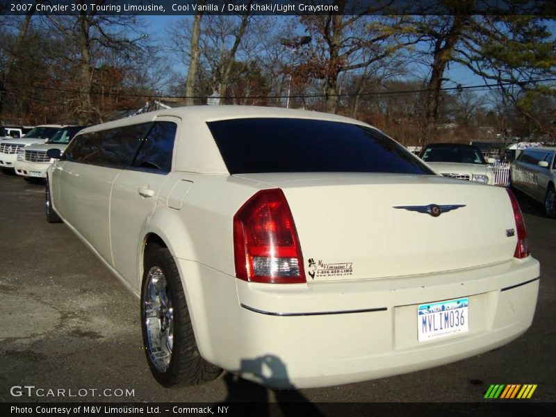Cool Vanilla / Dark Khaki/Light Graystone 2007 Chrysler 300 Touring Limousine
