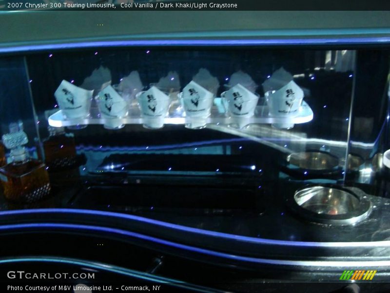 Cool Vanilla / Dark Khaki/Light Graystone 2007 Chrysler 300 Touring Limousine