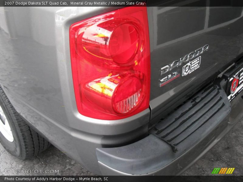 Mineral Gray Metallic / Medium Slate Gray 2007 Dodge Dakota SLT Quad Cab