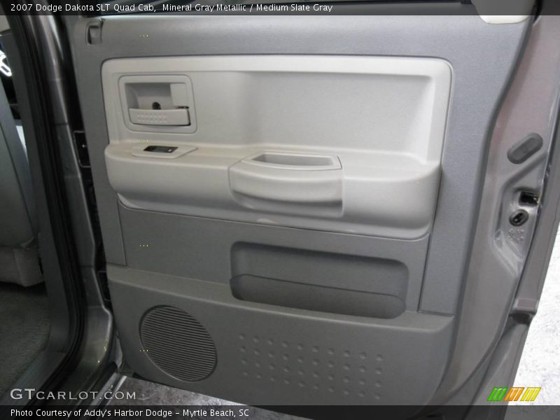 Mineral Gray Metallic / Medium Slate Gray 2007 Dodge Dakota SLT Quad Cab