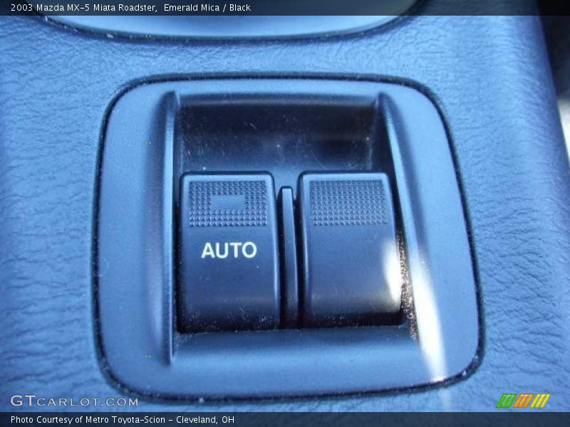 Emerald Mica / Black 2003 Mazda MX-5 Miata Roadster