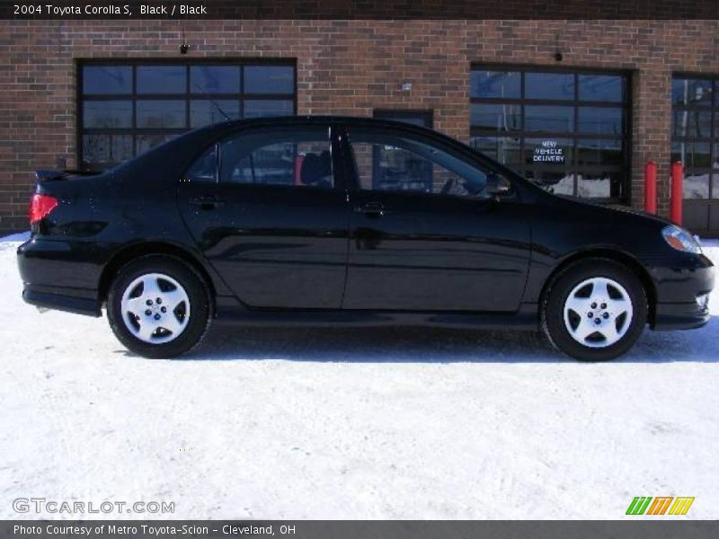Black / Black 2004 Toyota Corolla S