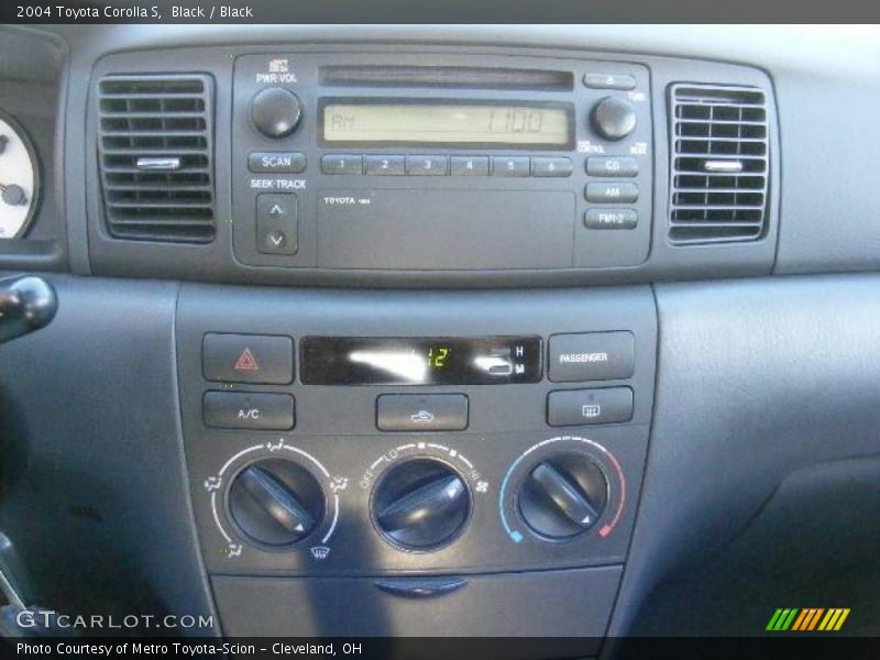 Black / Black 2004 Toyota Corolla S