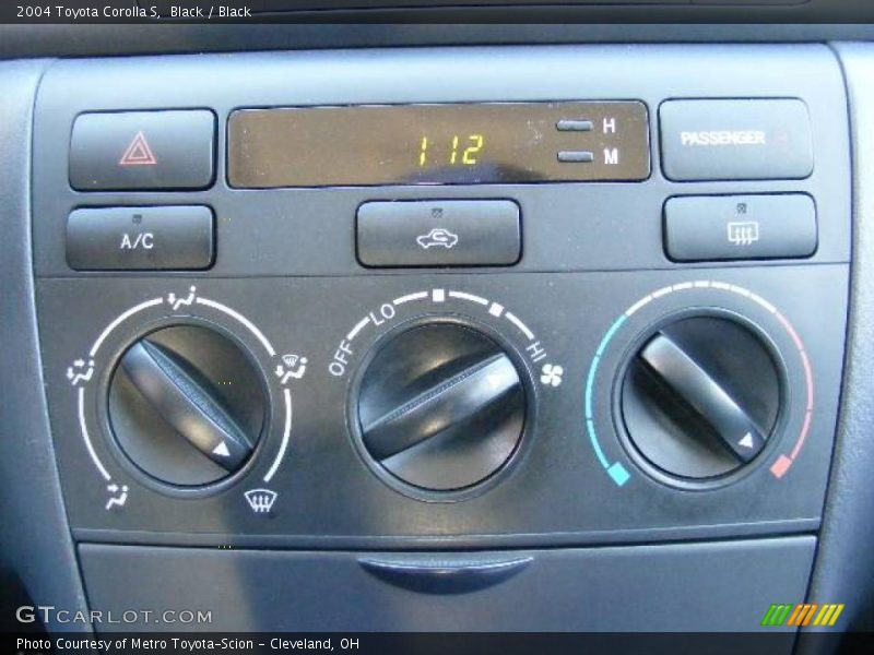 Black / Black 2004 Toyota Corolla S