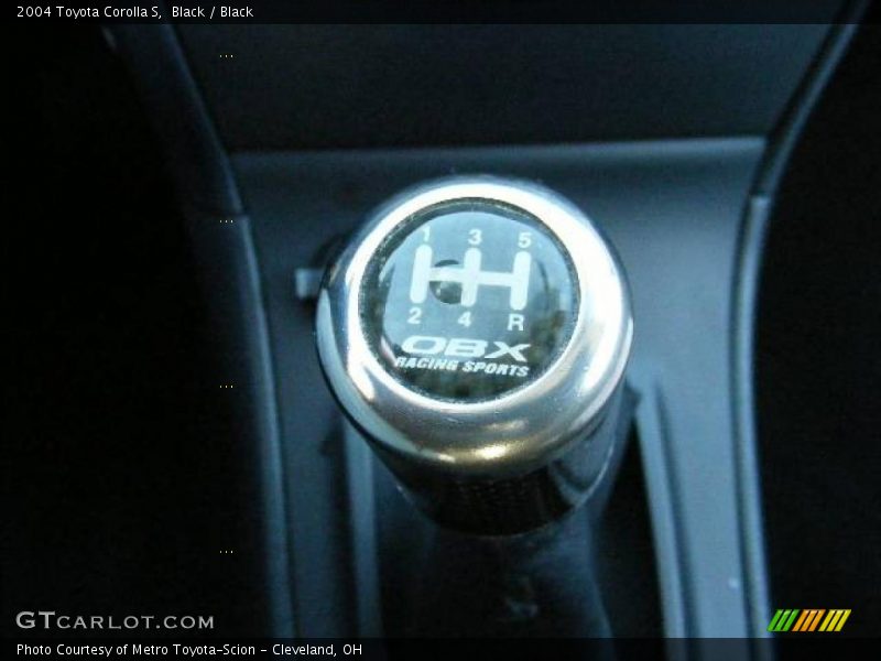 Black / Black 2004 Toyota Corolla S