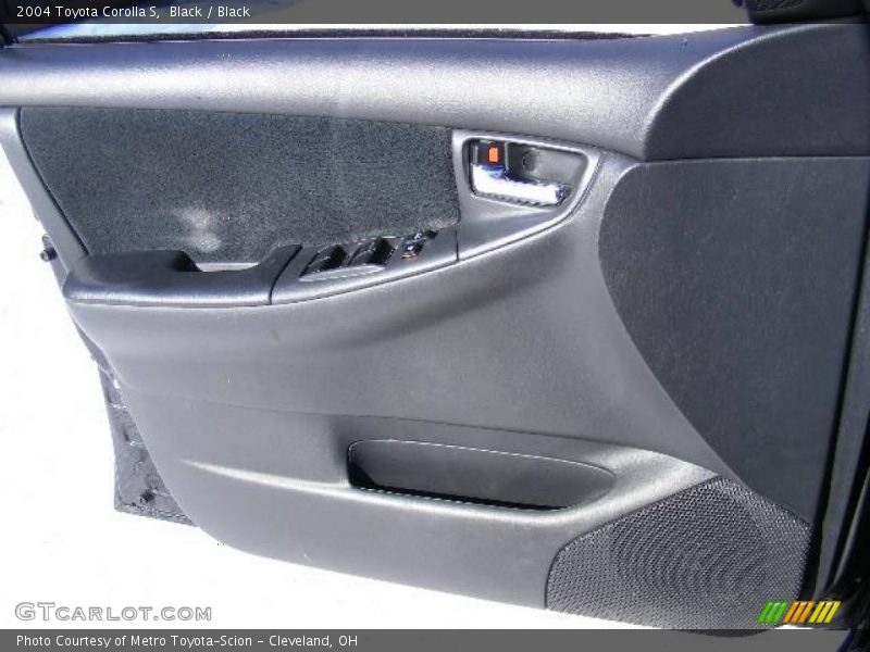 Black / Black 2004 Toyota Corolla S