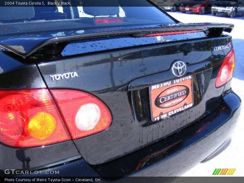 Black / Black 2004 Toyota Corolla S