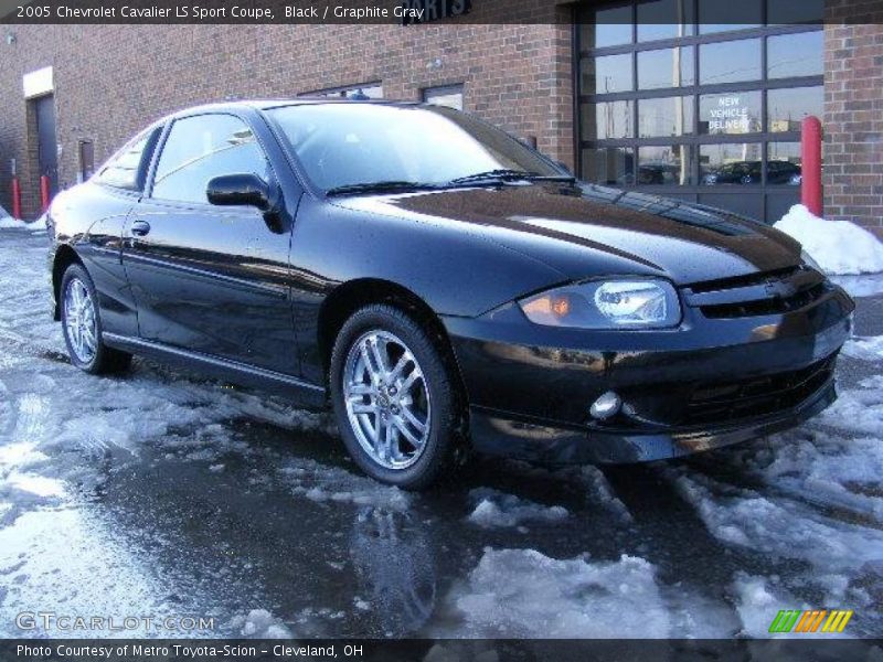 Black / Graphite Gray 2005 Chevrolet Cavalier LS Sport Coupe