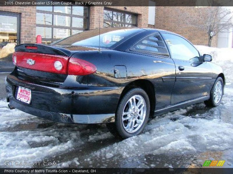 Black / Graphite Gray 2005 Chevrolet Cavalier LS Sport Coupe