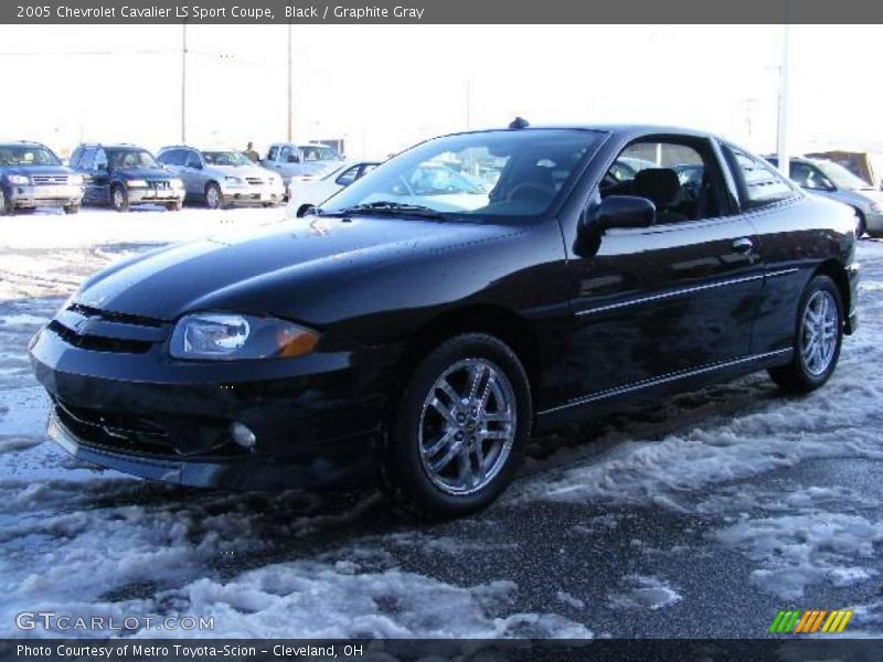 Black / Graphite Gray 2005 Chevrolet Cavalier LS Sport Coupe