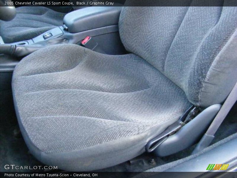Black / Graphite Gray 2005 Chevrolet Cavalier LS Sport Coupe