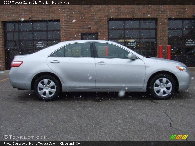 Titanium Metallic / Ash 2007 Toyota Camry LE