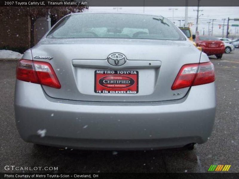 Titanium Metallic / Ash 2007 Toyota Camry LE