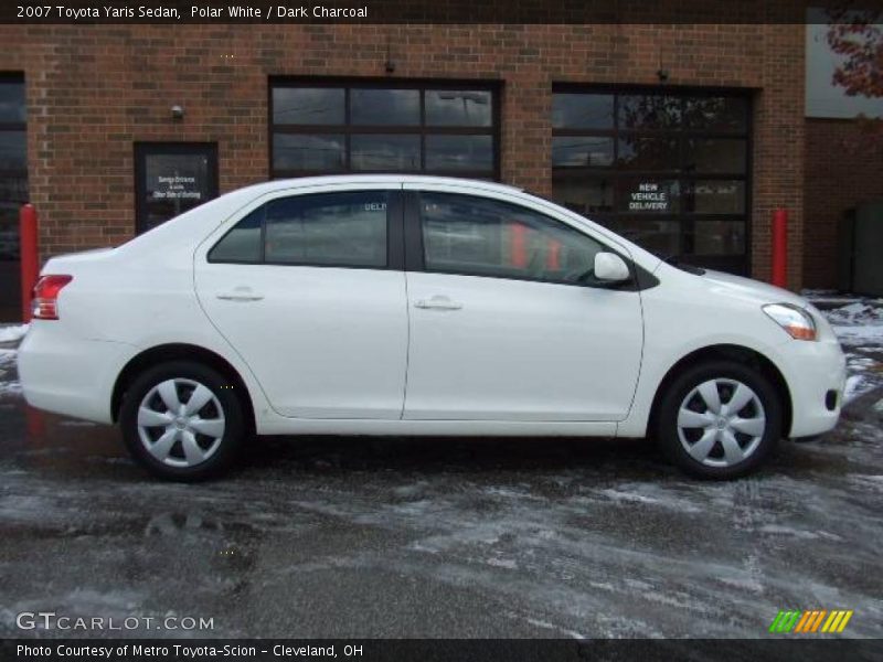 Polar White / Dark Charcoal 2007 Toyota Yaris Sedan