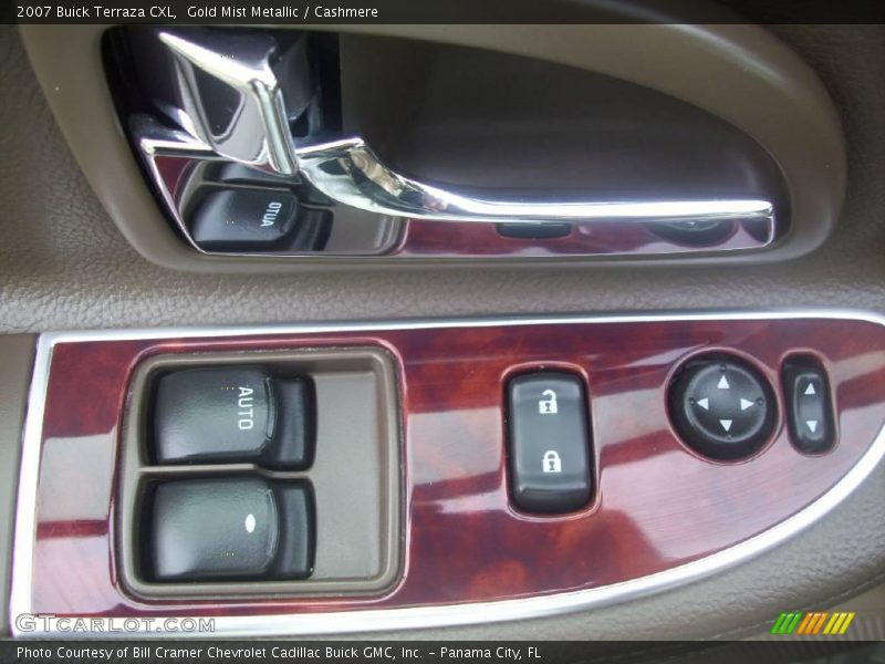 Gold Mist Metallic / Cashmere 2007 Buick Terraza CXL