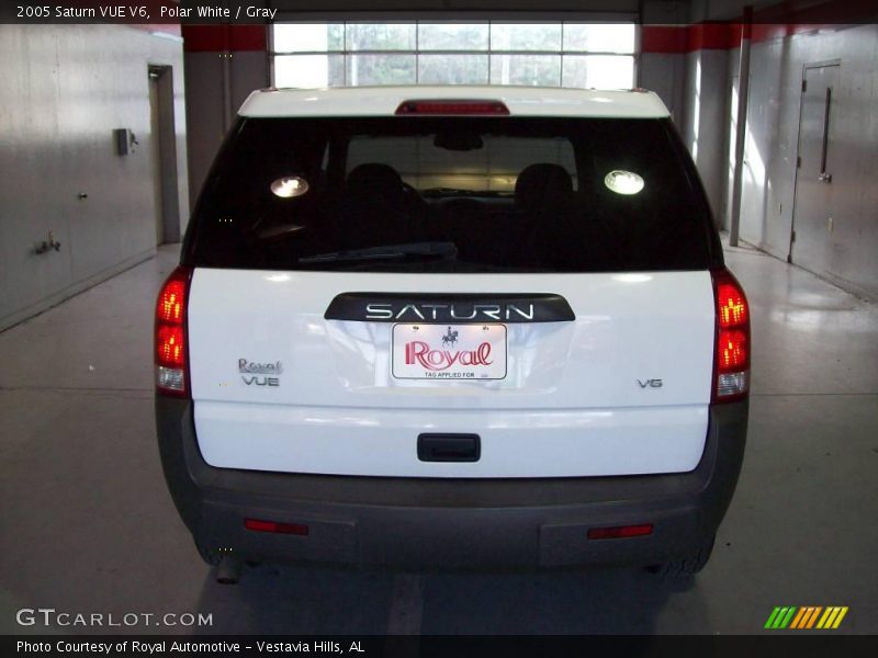 Polar White / Gray 2005 Saturn VUE V6