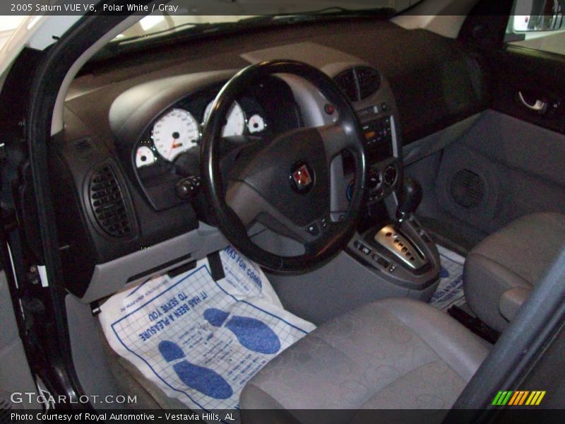 Polar White / Gray 2005 Saturn VUE V6